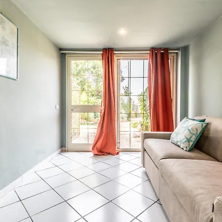 San Pantaleo-coral 1 Appartement *