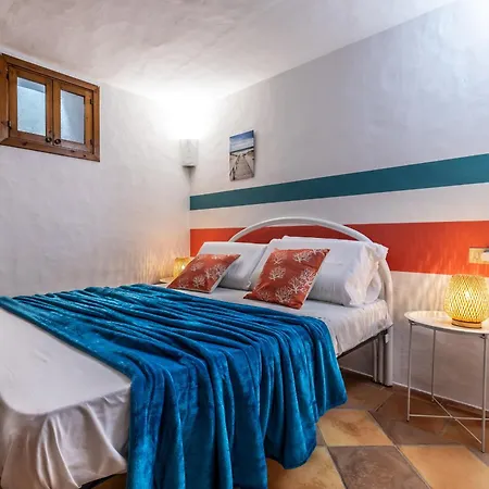 San Pantaleo-coral 1 *